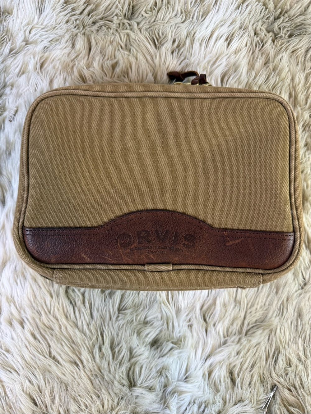 Orvis Battenkill Hanging Toiletry Bag Tan Canvas Brown Leather Travel Dopp Kit